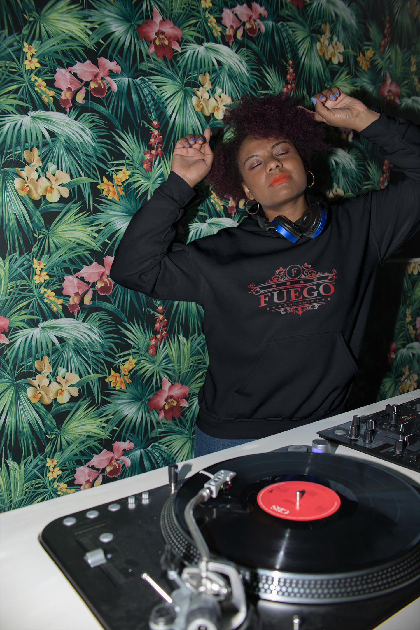 hoodie-mockup-of-a-cool-female-dj-with-an-afro-mixing-some-tracks-23491.png